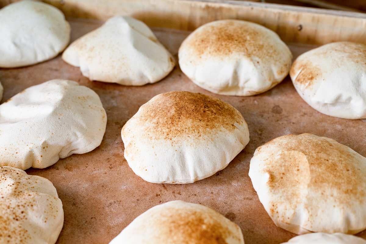 BÁNH MỲ Ả RẬP
