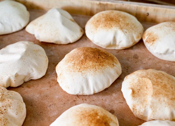 BÁNH MỲ Ả RẬP